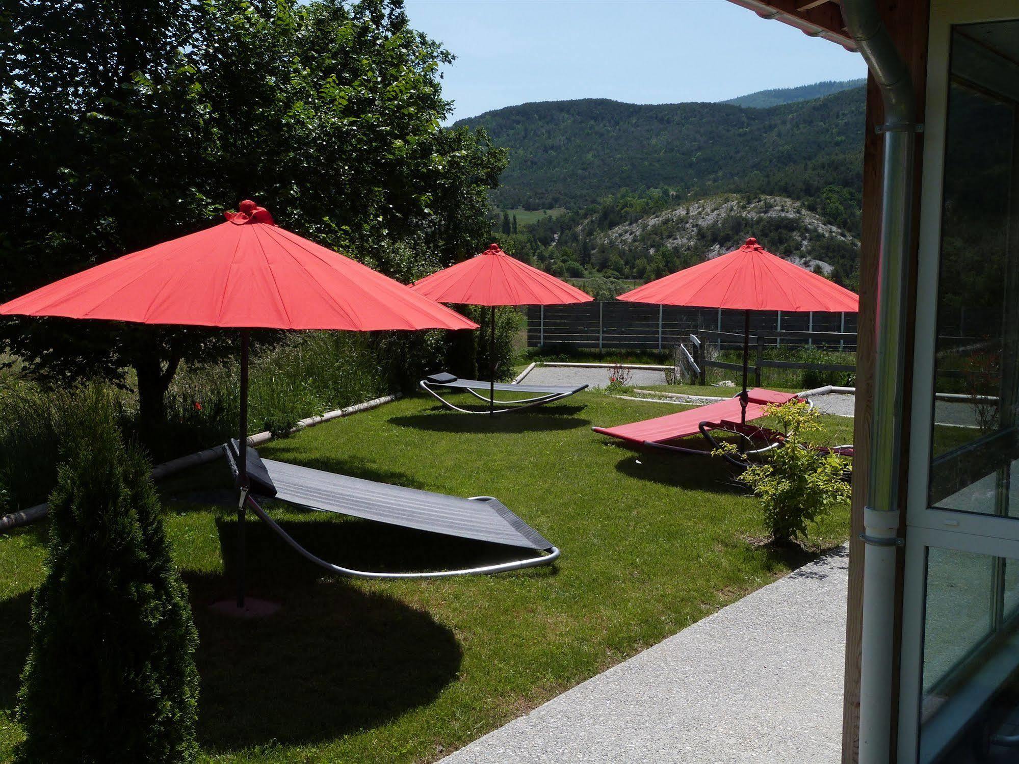 Ax Hotel Spa & Restaurant Chorges Eksteriør billede