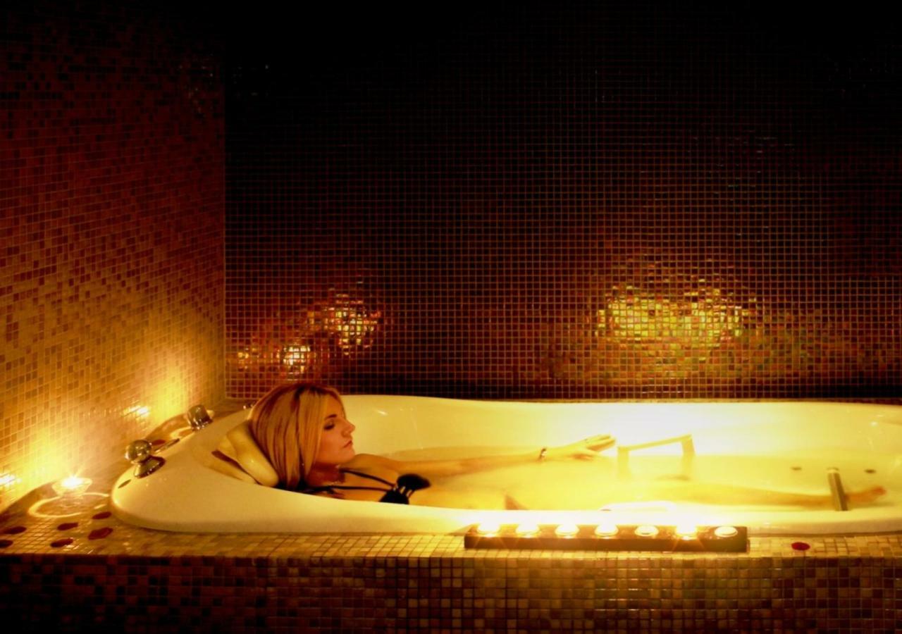 Ax Hotel Spa & Restaurant Chorges Eksteriør billede